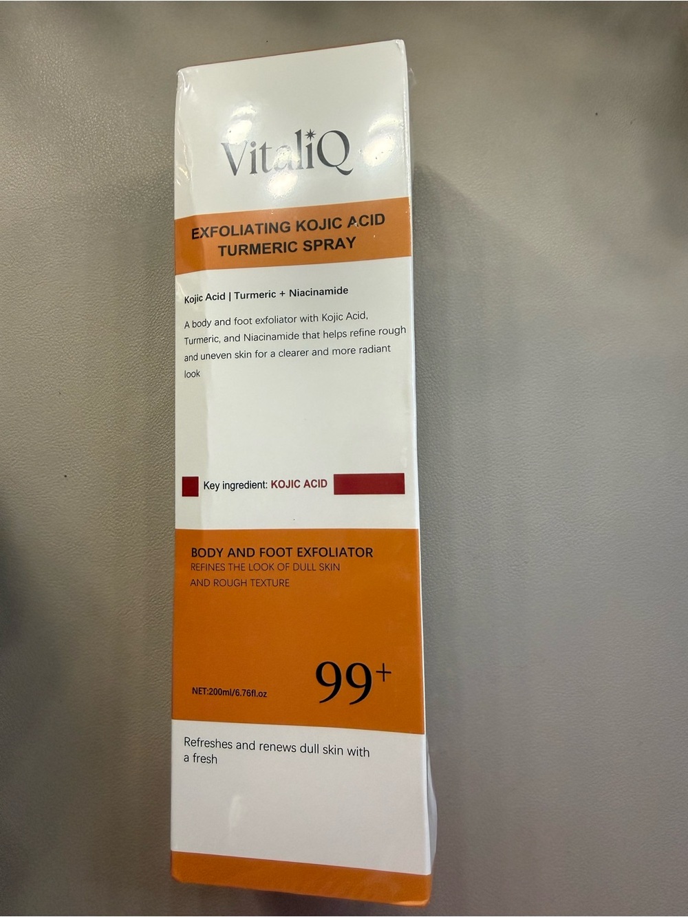 VitaliQ Kojic Acid Turmeric Exfoliating Spray – White & Orange